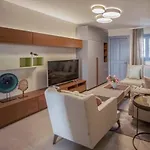Villa Glysidia Sunset With Swimming Pool & Bbq
