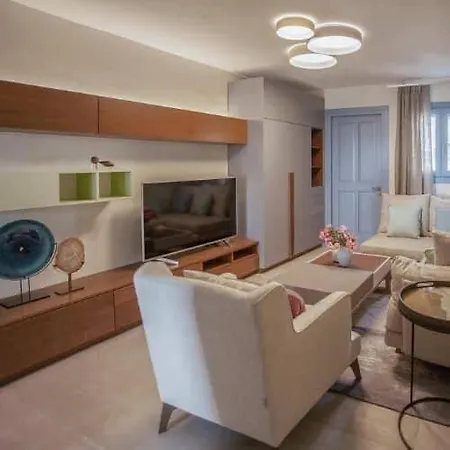 Villa Glysidia Sunset With Swimming Pool & Bbq